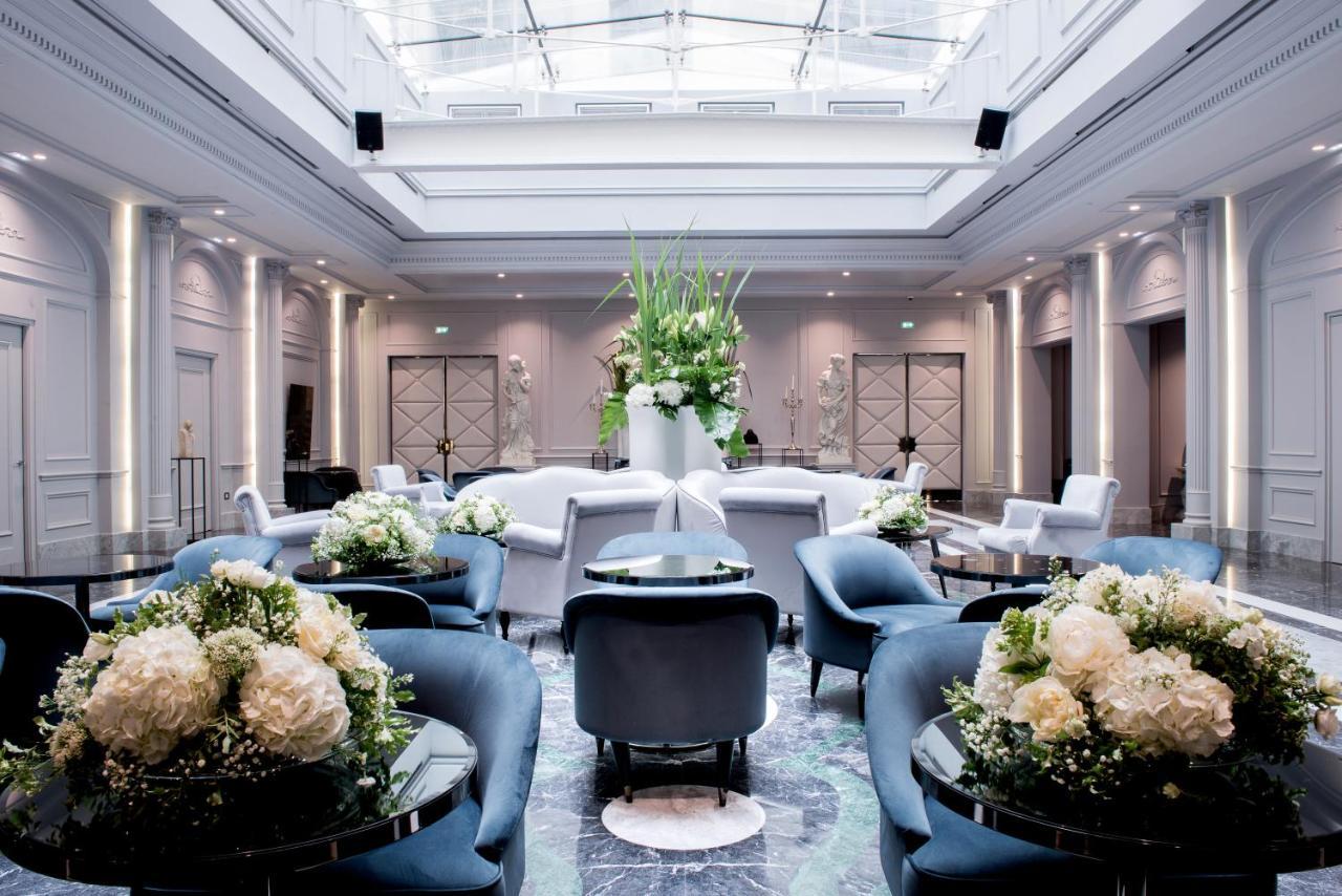 Boscolo Lyon Hotel & Spa Exterior photo The hotel's lobby